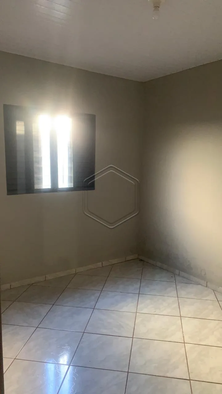 Alugar Casa Residencial / Padr&atilde;o em Dourados R$ 1.200,00 - Foto 4