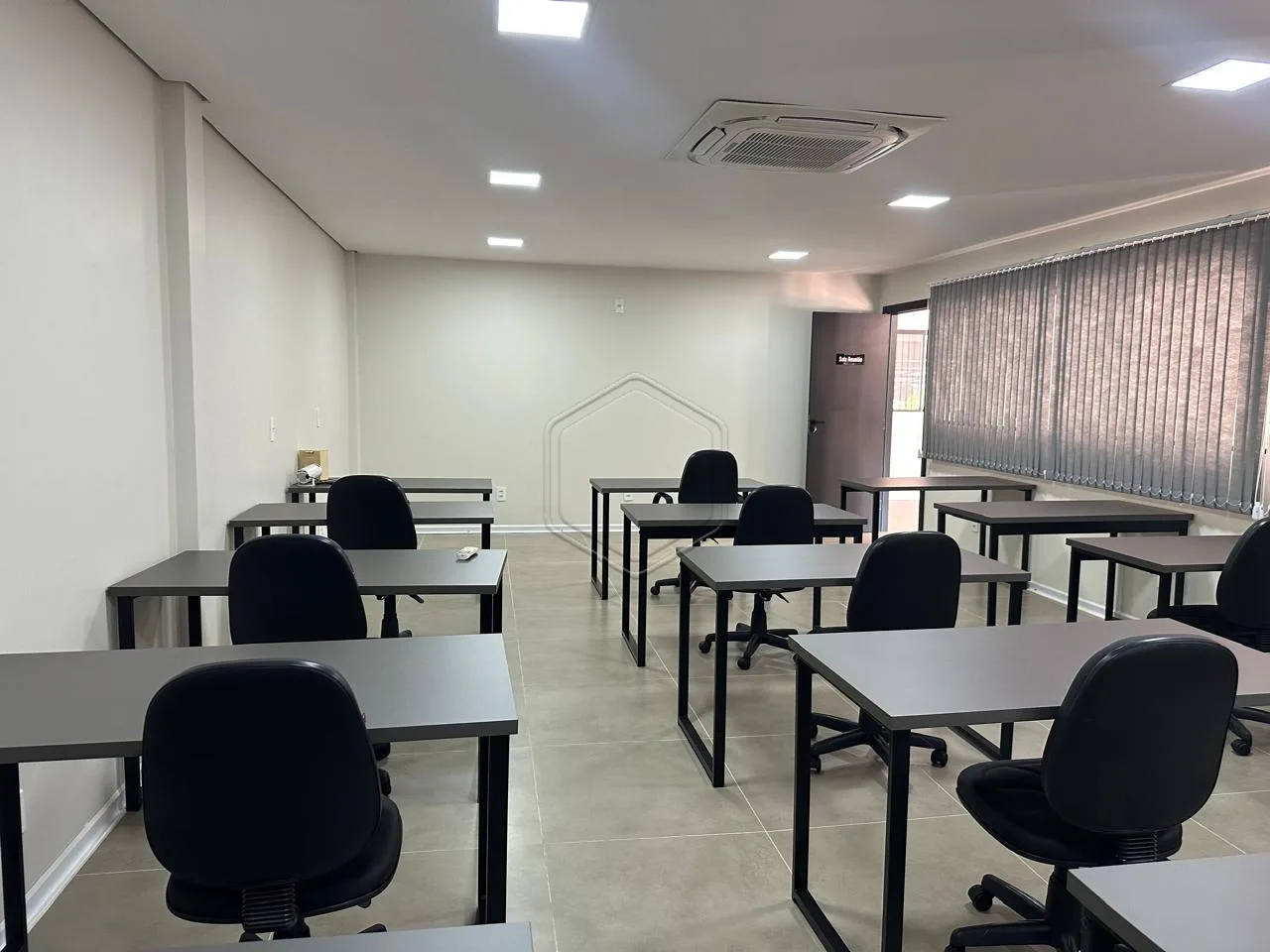 Alugar Comercial / Sala em Dourados R$ 3.500,00 - Foto 3