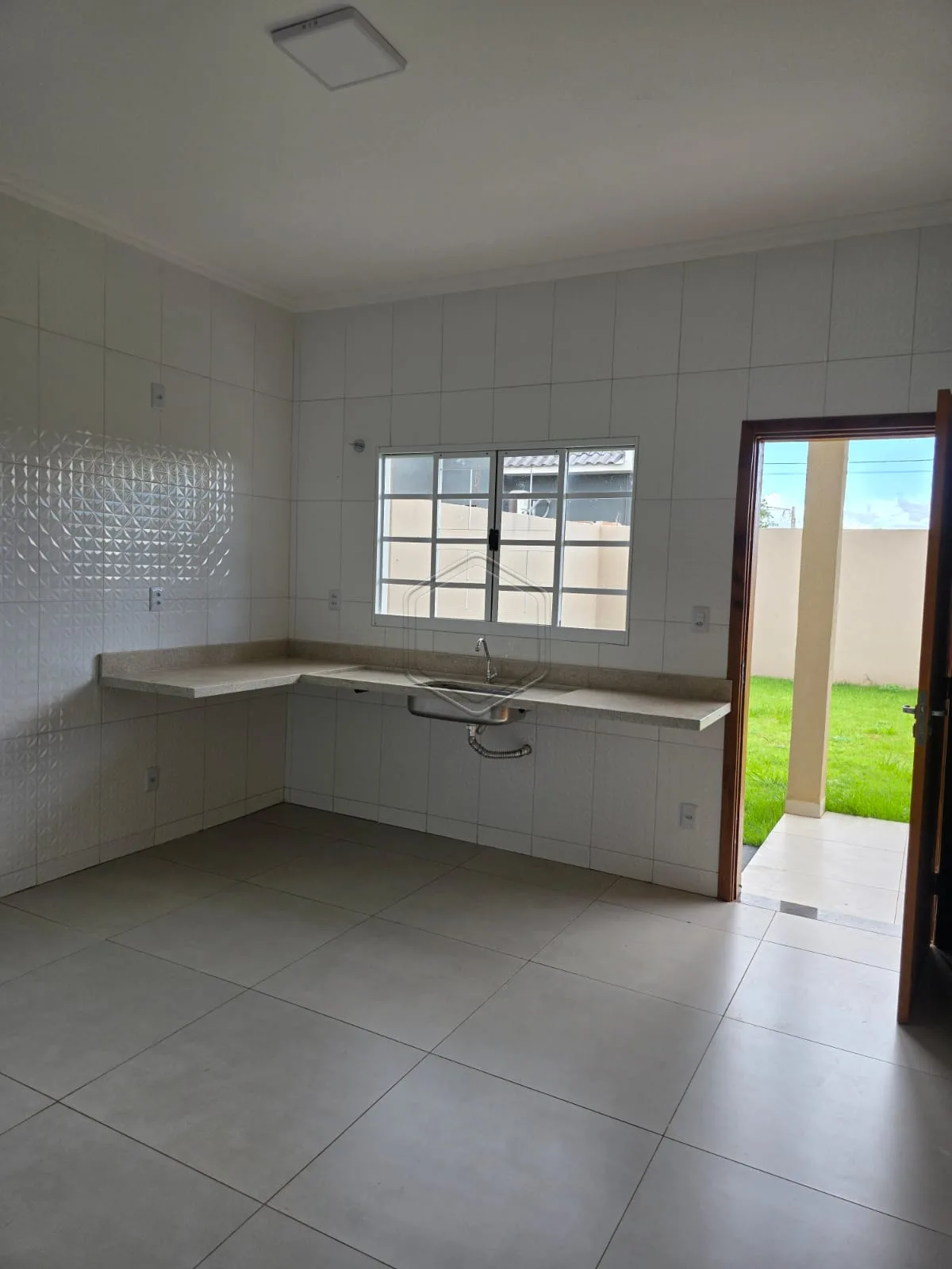 Comprar Casa Residencial / Padr&atilde;o em Dourados R$ 370.000,00 - Foto 4