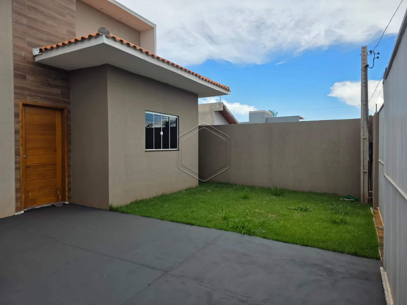 Comprar Casa Residencial / Padr&atilde;o em Dourados R$ 370.000,00 - Foto 2