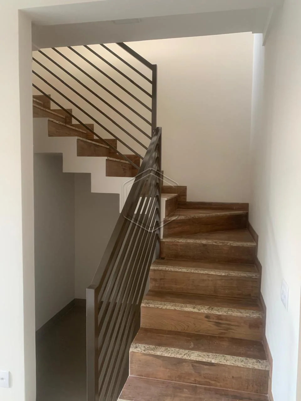 Alugar Casa Residencial / Sobrado em Dourados R$ 2.200,00 - Foto 6