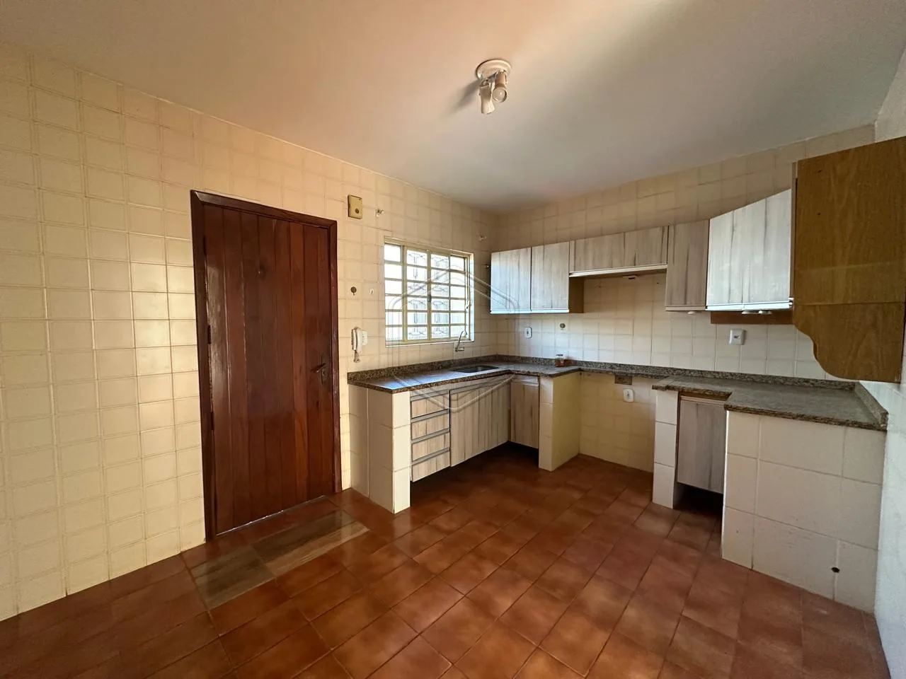 Alugar Apartamento / Padr&atilde;o em Condom&iacute;nio em Dourados R$ 1.400,00 - Foto 3