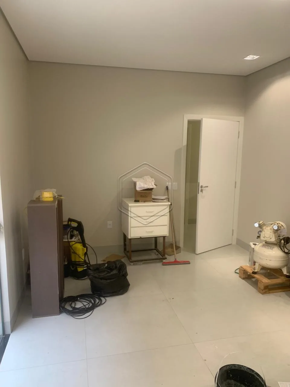 Alugar Comercial / Sala em Dourados R$ 1.800,00 - Foto 3