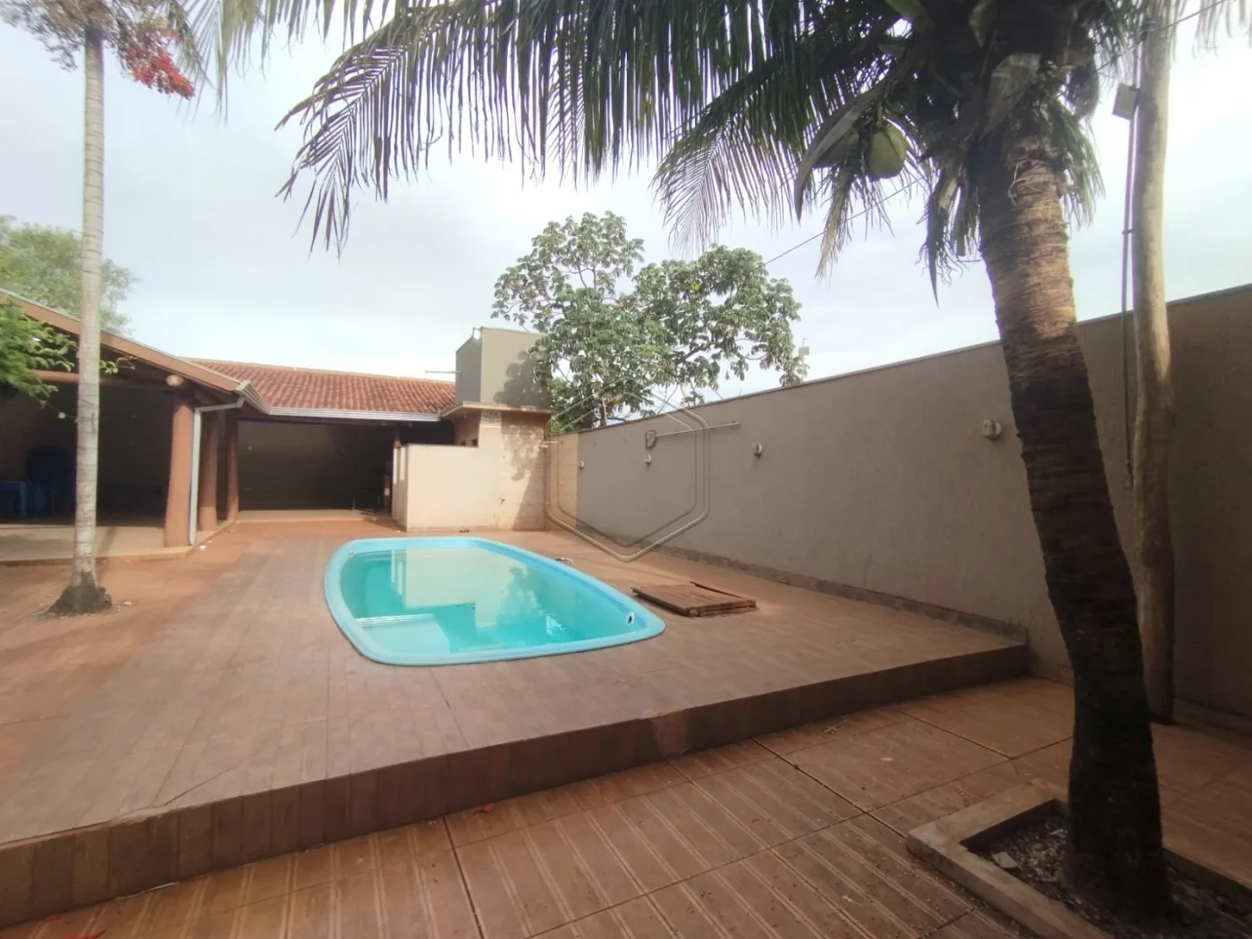 Comprar Casa Residencial / Padr&atilde;o em Dourados R$ 400.000,00 - Foto 3