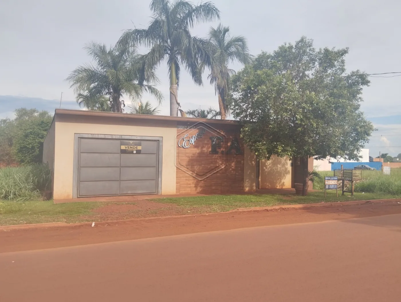 Comprar Casa Residencial / Padr&atilde;o em Dourados R$ 400.000,00 - Foto 1