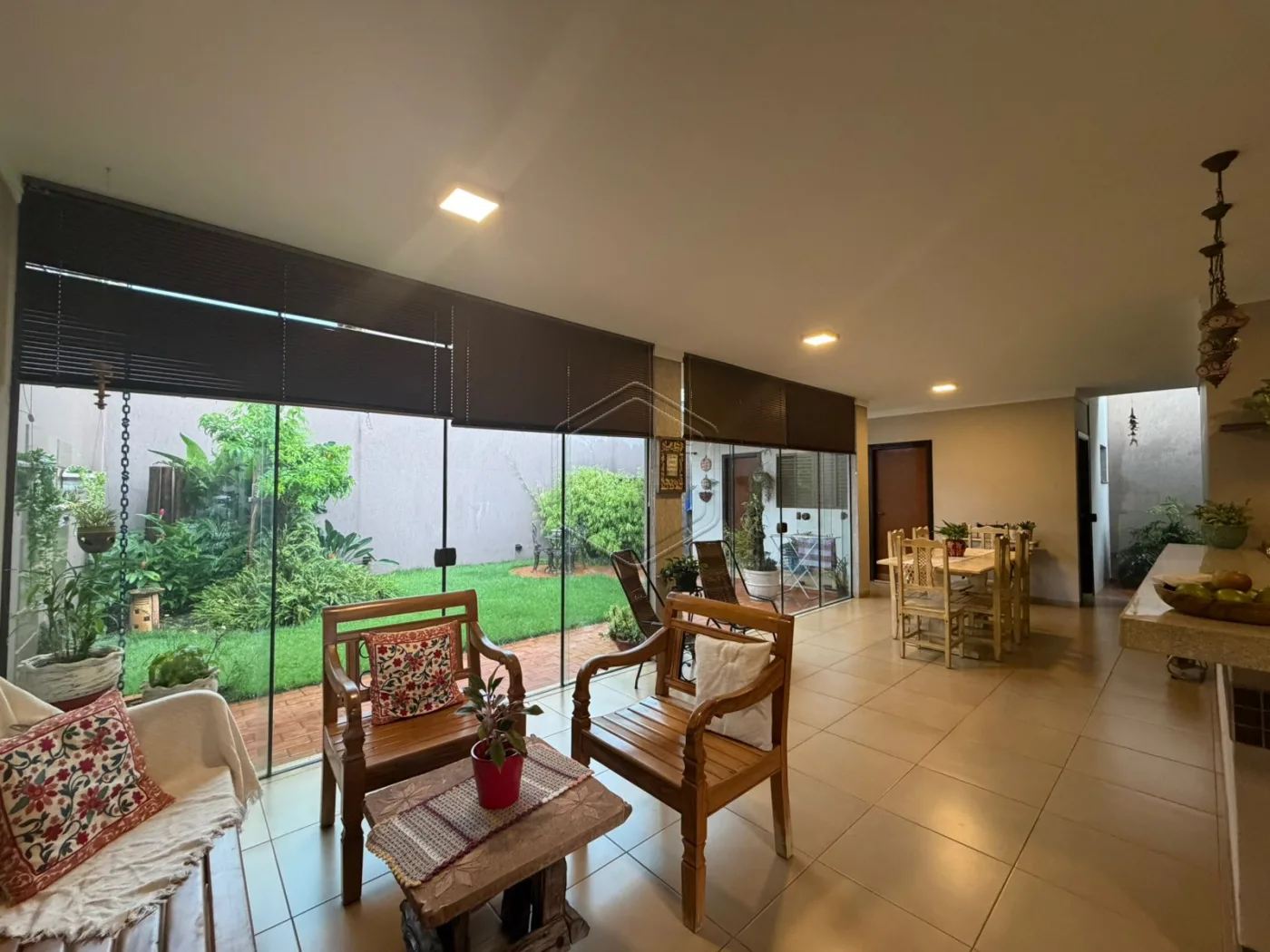 Comprar Casa Residencial / Padr&atilde;o em Dourados R$ 1.200.000,00 - Foto 4