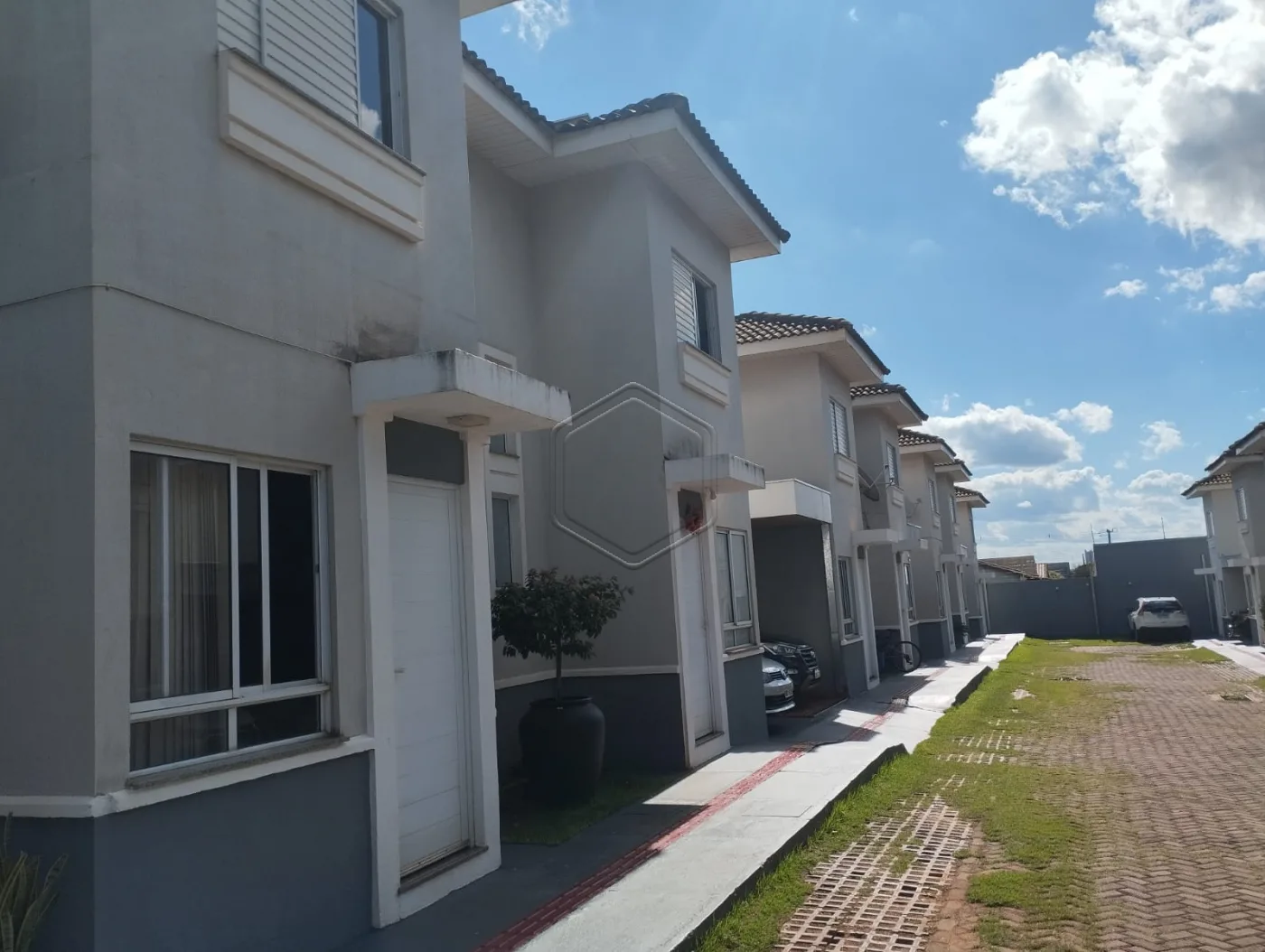 Comprar Casa Residencial / Sobrado em Condom&iacute;nio em Dourados R$ 250.000,00 - Foto 1