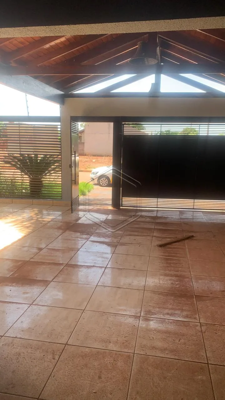 Alugar Casa Residencial / Padr&atilde;o em Dourados R$ 2.500,00 - Foto 3
