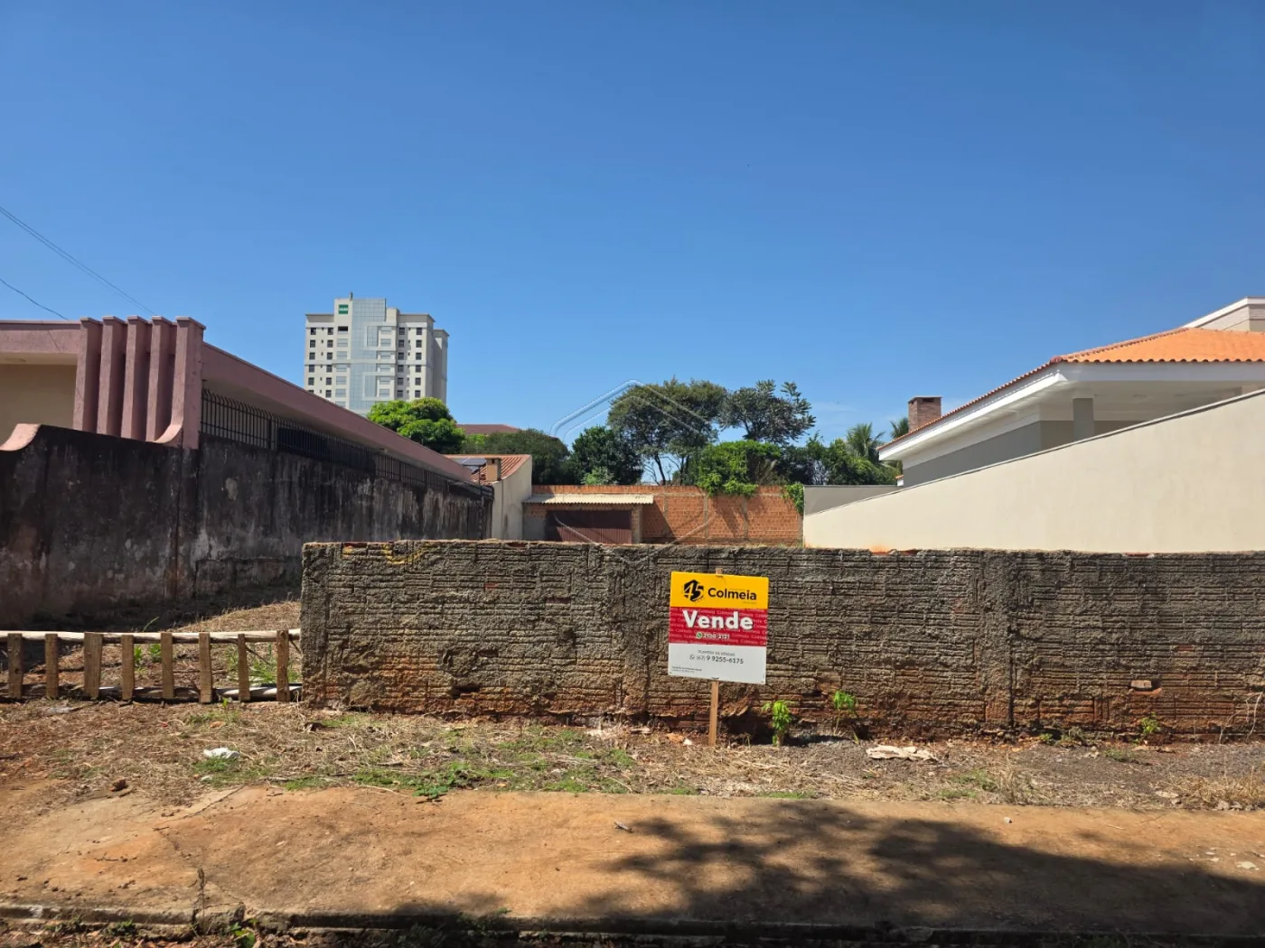 Comprar Terreno / Padr&atilde;o em Dourados R$ 650.000,00 - Foto 1