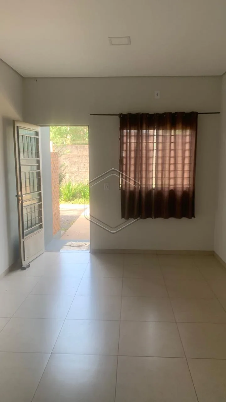 Alugar Casa Residencial / Padr&atilde;o em Dourados R$ 1.500,00 - Foto 3