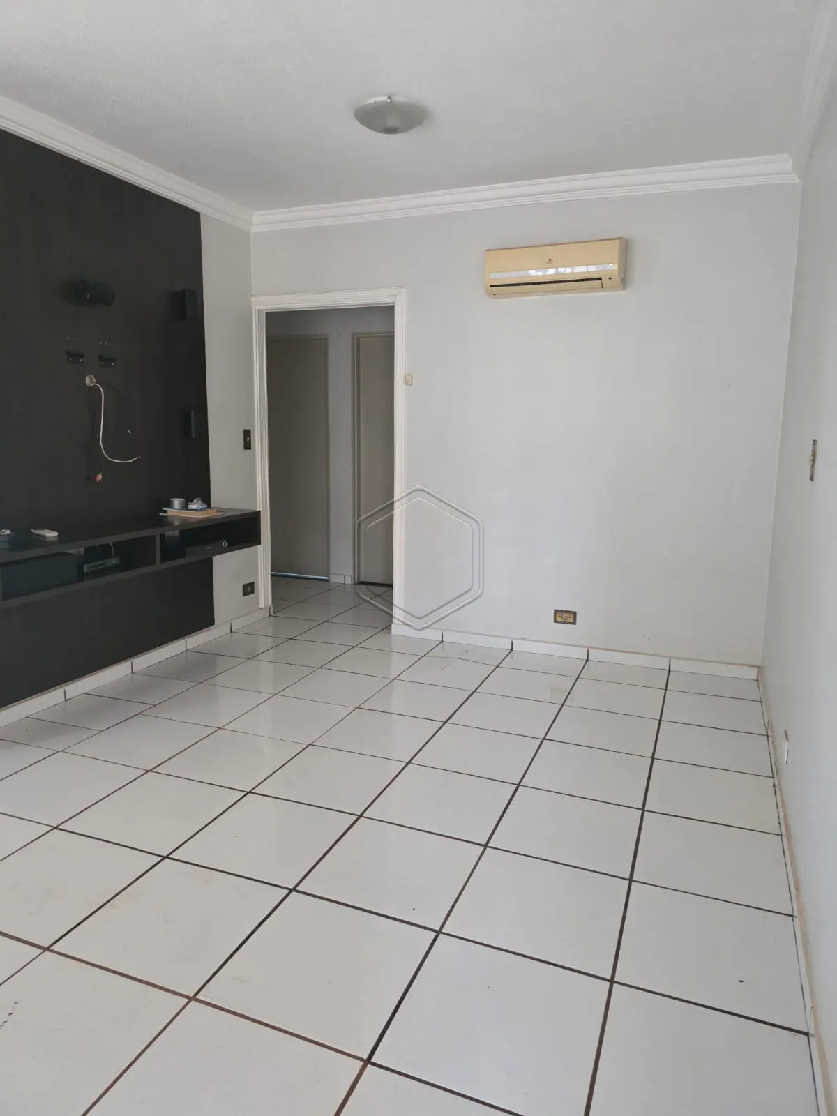 Comprar Casa Residencial / Padr&atilde;o em Dourados R$ 480.000,00 - Foto 8