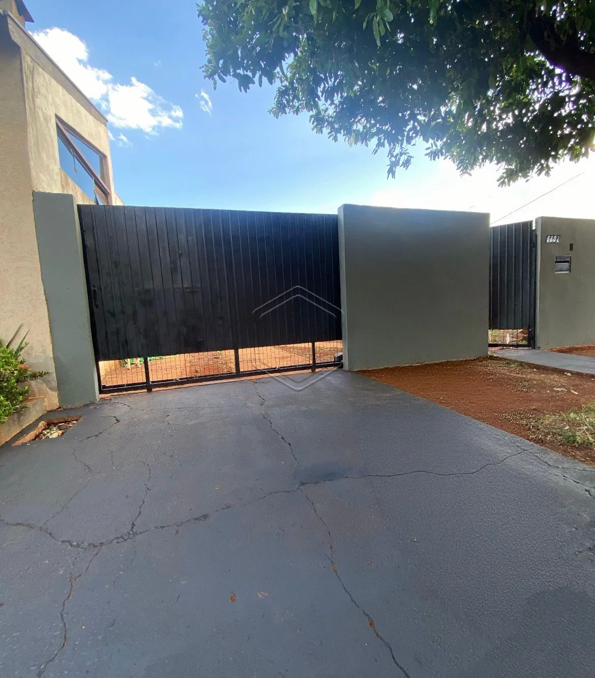 Comprar Casa Residencial / Padr&atilde;o em Dourados R$ 250.000,00 - Foto 1