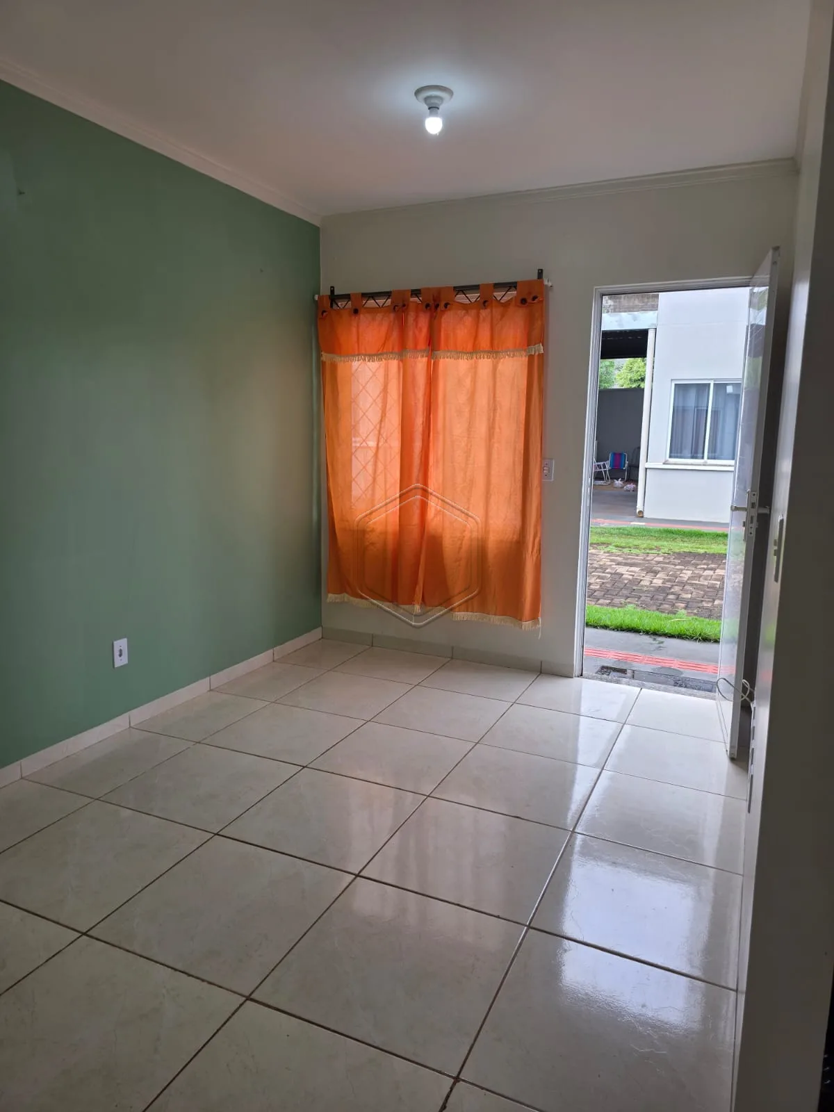 Comprar Casa Residencial / Padr&atilde;o em Dourados R$ 230.000,00 - Foto 3