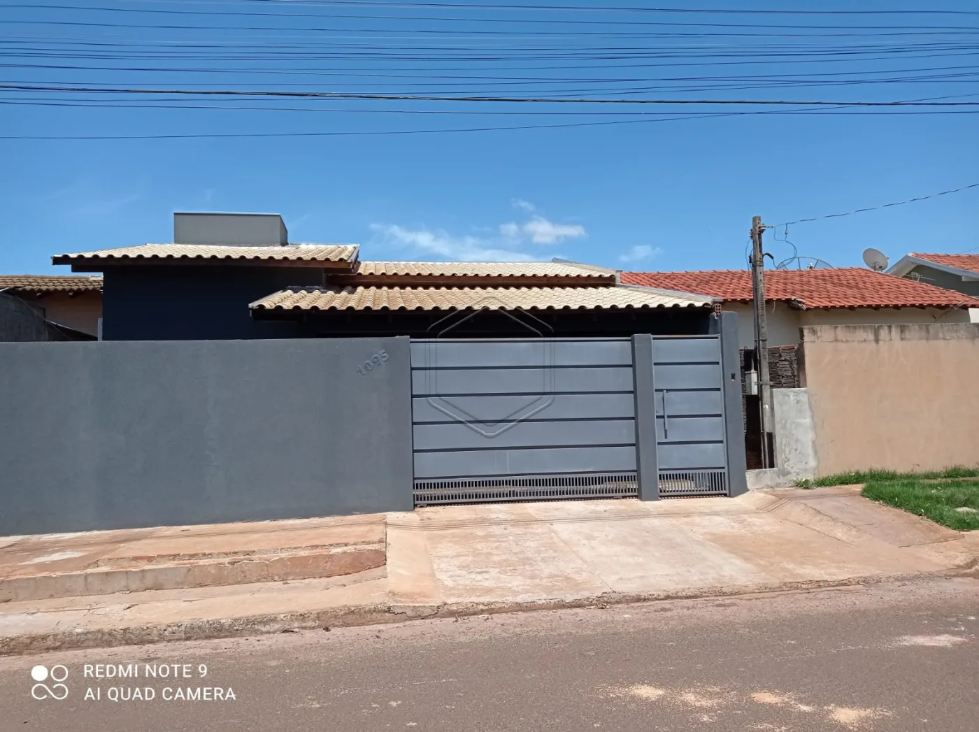 Comprar Casa Residencial / Padr&atilde;o em Dourados R$ 330.000,00 - Foto 1