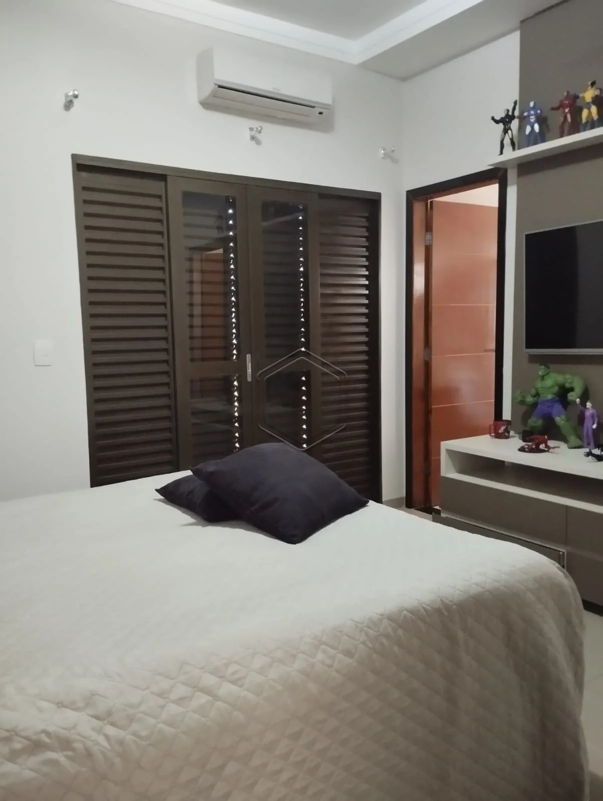 Comprar Casa Residencial / Padr&atilde;o em Dourados R$ 930.000,00 - Foto 12