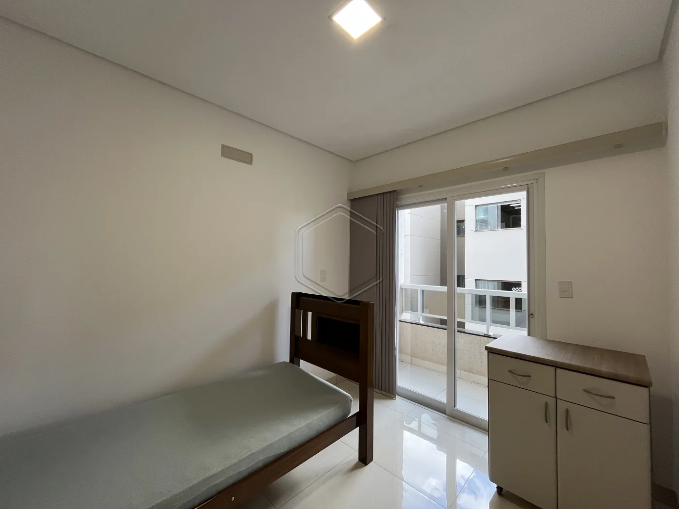 Alugar Apartamento / Padr&atilde;o em Condom&iacute;nio em Dourados R$ 2.400,00 - Foto 13