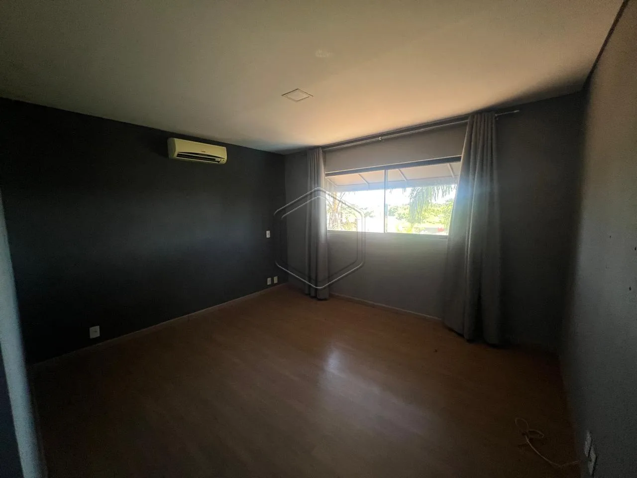 Comprar Casa Residencial / Sobrado em Dourados R$ 980.000,00 - Foto 4