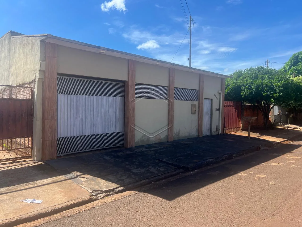 Comprar Casa Residencial / Padr&atilde;o em Dourados R$ 390.000,00 - Foto 1