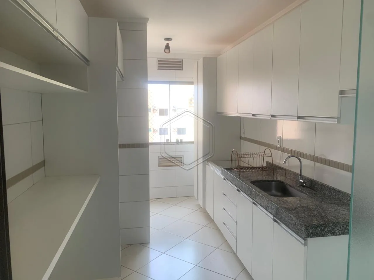 Alugar Apartamento / Padr&atilde;o em Condom&iacute;nio em Dourados R$ 2.250,00 - Foto 3
