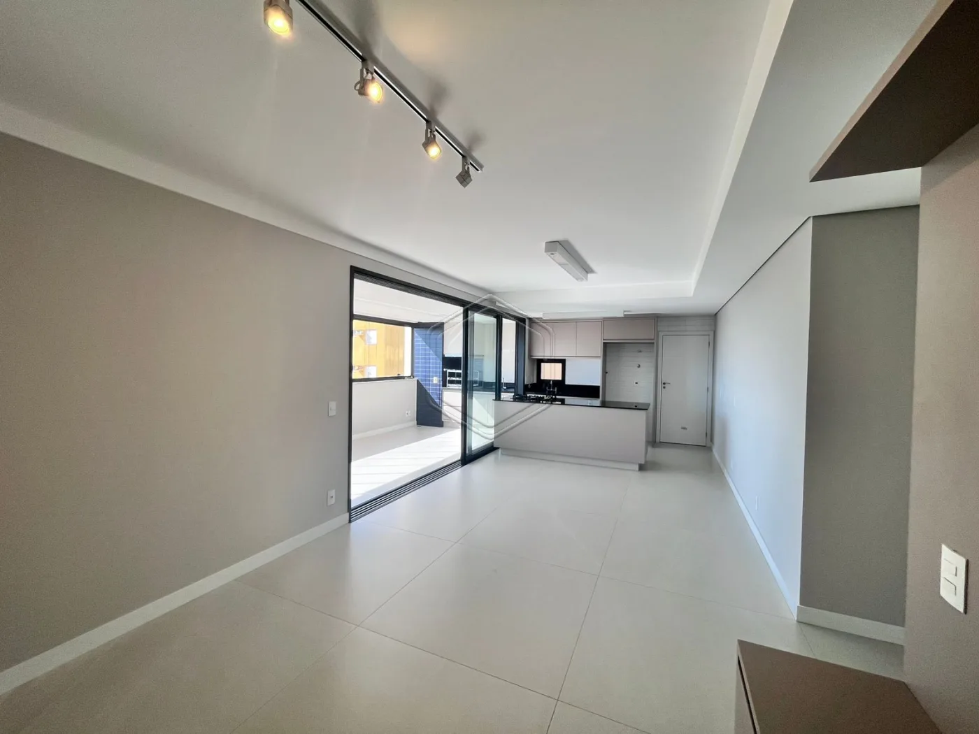 Alugar Apartamento / Padr&atilde;o em Condom&iacute;nio em Dourados R$ 5.500,00 - Foto 6