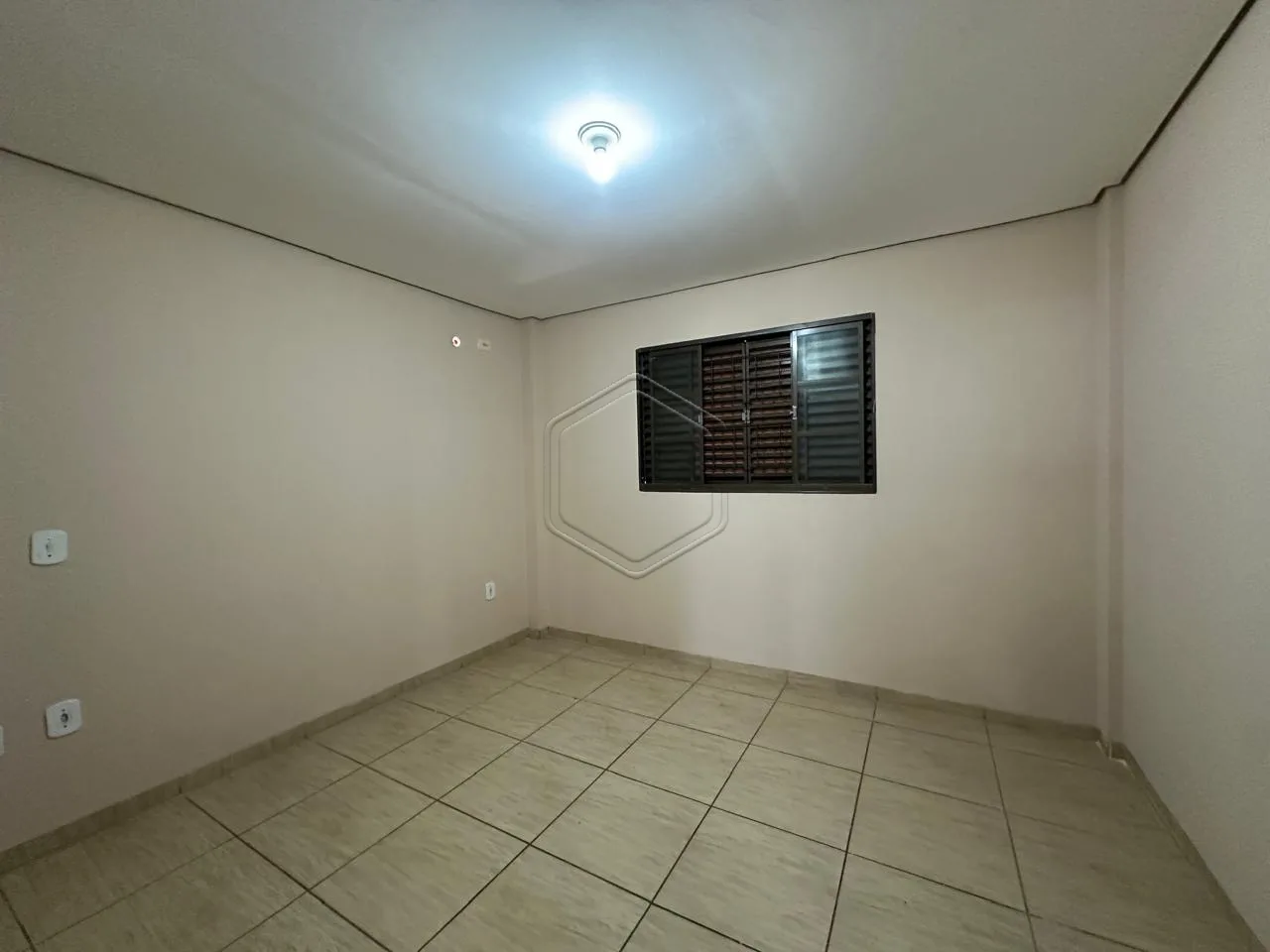 Alugar Apartamento / Padr&atilde;o em Dourados R$ 1.250,00 - Foto 4
