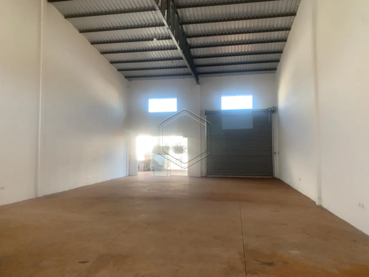 Alugar Comercial / Sal&atilde;o em Dourados R$ 3.700,00 - Foto 2