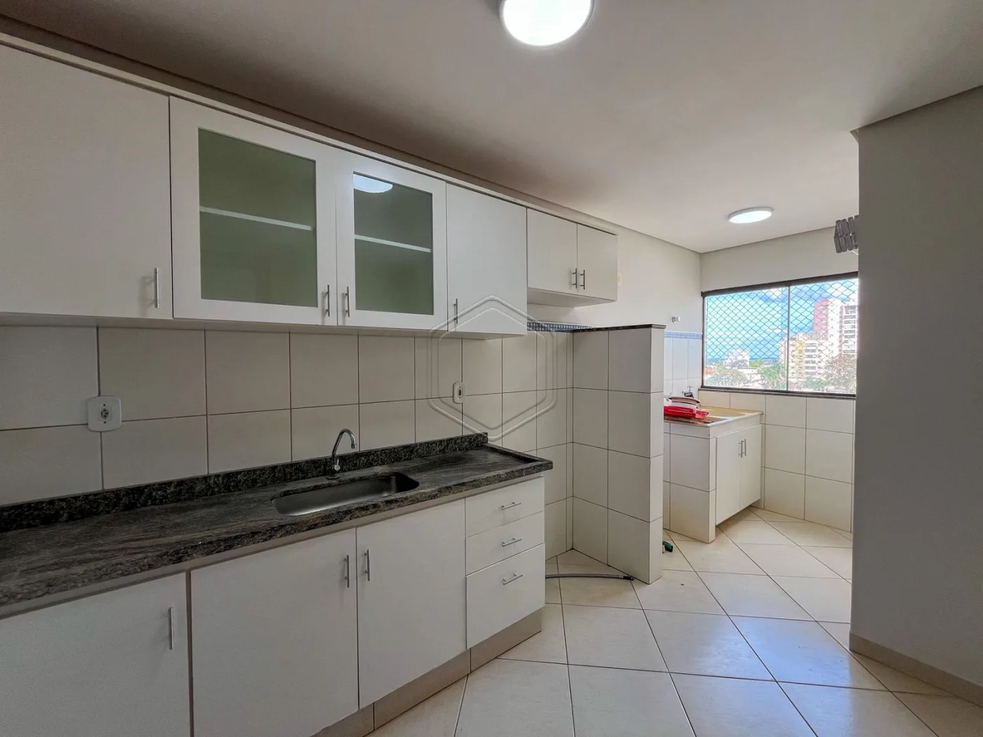 Alugar Apartamento / Padr&atilde;o em Condom&iacute;nio em Dourados R$ 2.100,00 - Foto 8