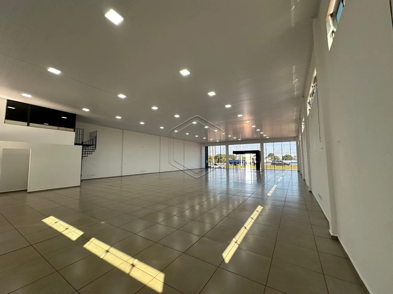 Alugar Comercial / Sal&atilde;o em Dourados R$ 15.000,00 - Foto 7