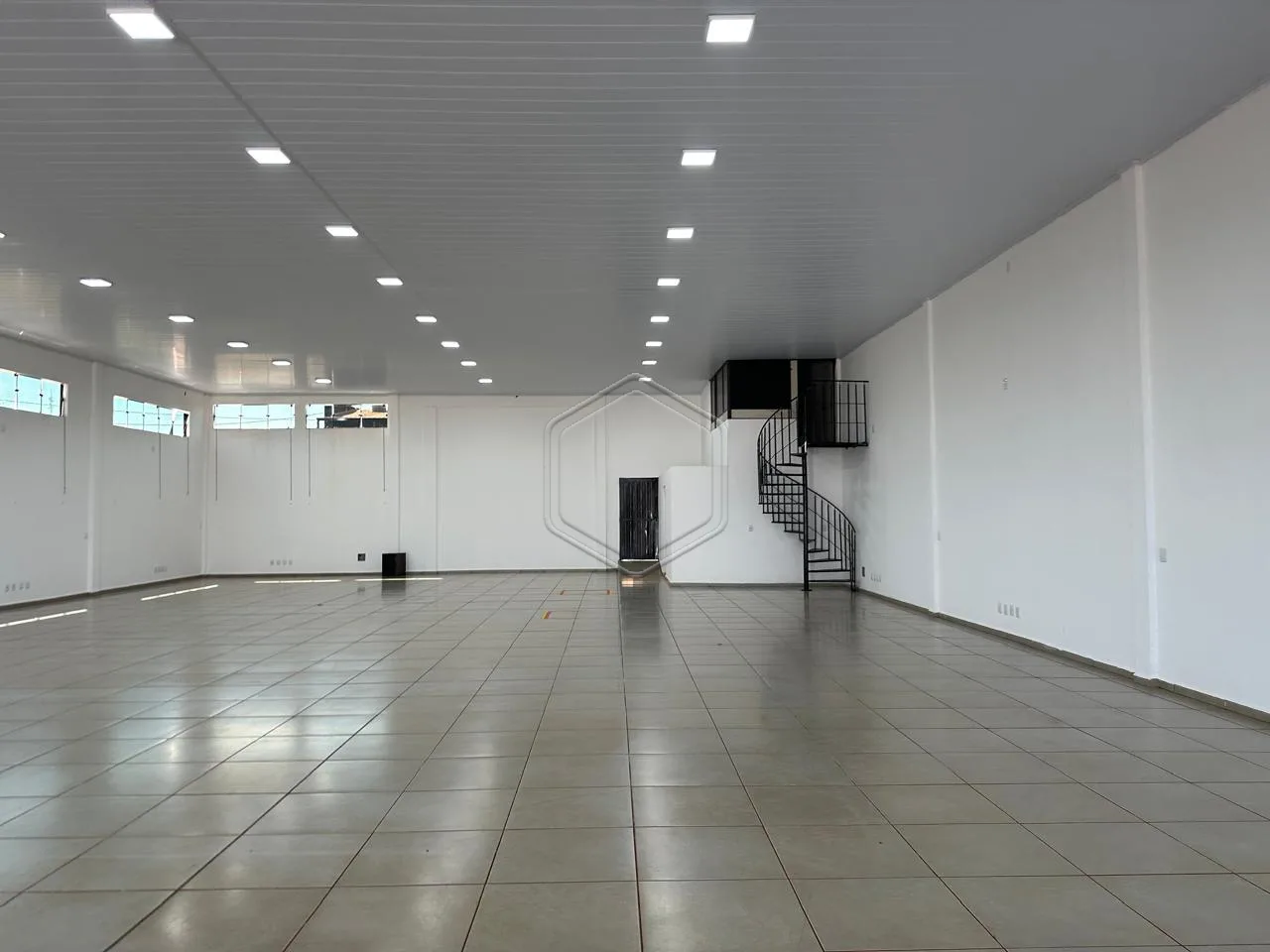 Alugar Comercial / Sal&atilde;o em Dourados R$ 15.000,00 - Foto 5