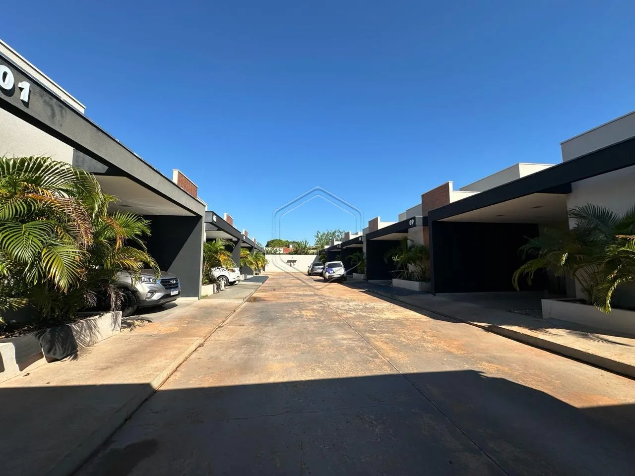 Alugar Casa Residencial / Condom&iacute;nio em Dourados R$ 2.500,00 - Foto 3