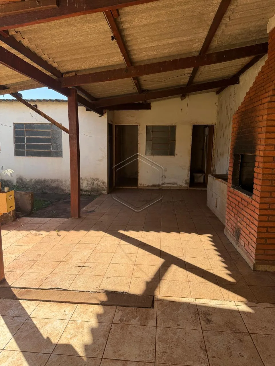 Comprar Casa Residencial / Padr&atilde;o em Dourados R$ 450.000,00 - Foto 2