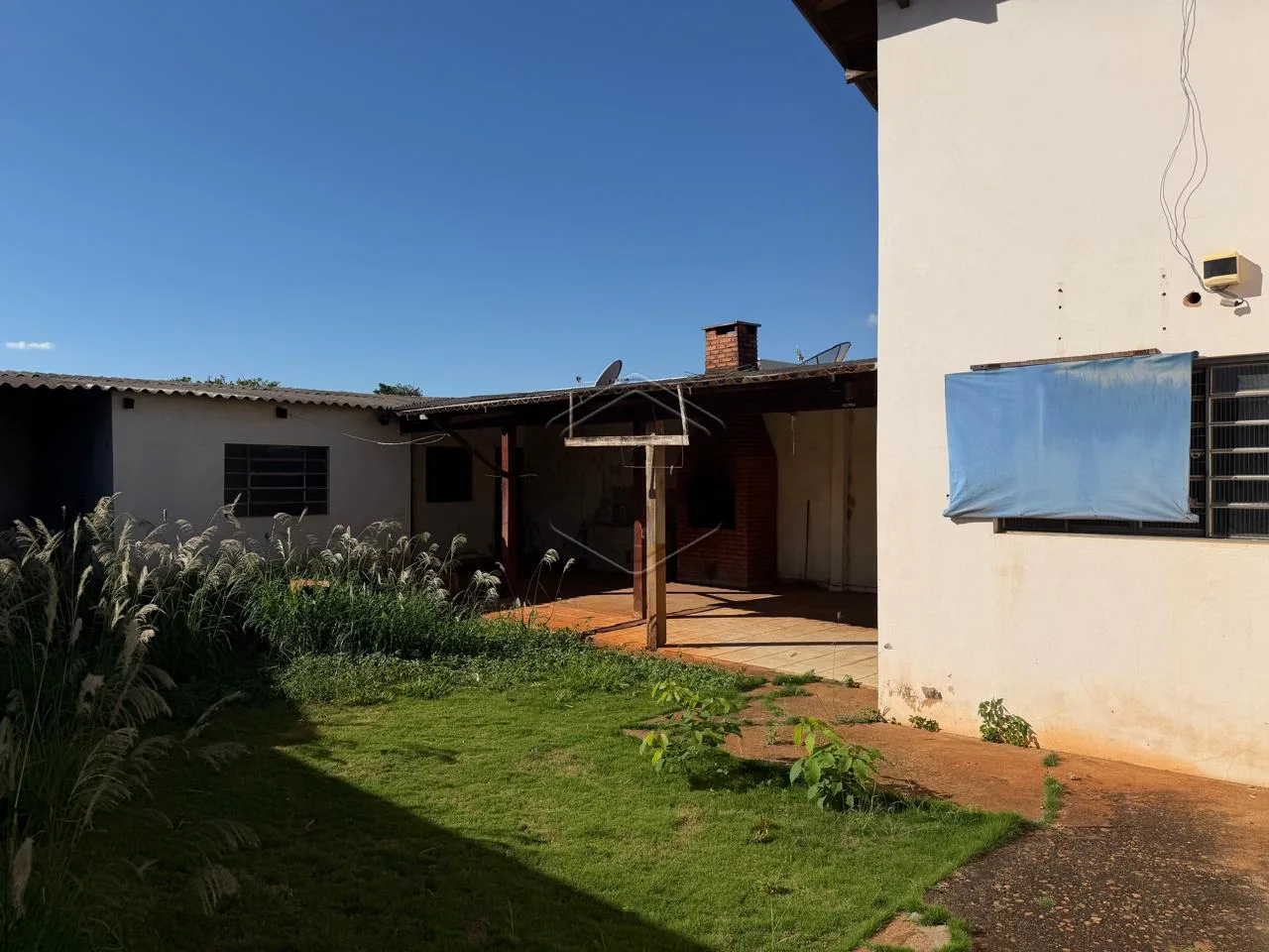 Comprar Casa Residencial / Padr&atilde;o em Dourados R$ 450.000,00 - Foto 3