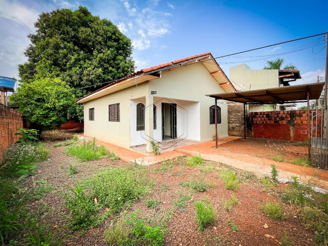 Comprar Casa Residencial / Padr&atilde;o em Dourados R$ 350.000,00 - Foto 2