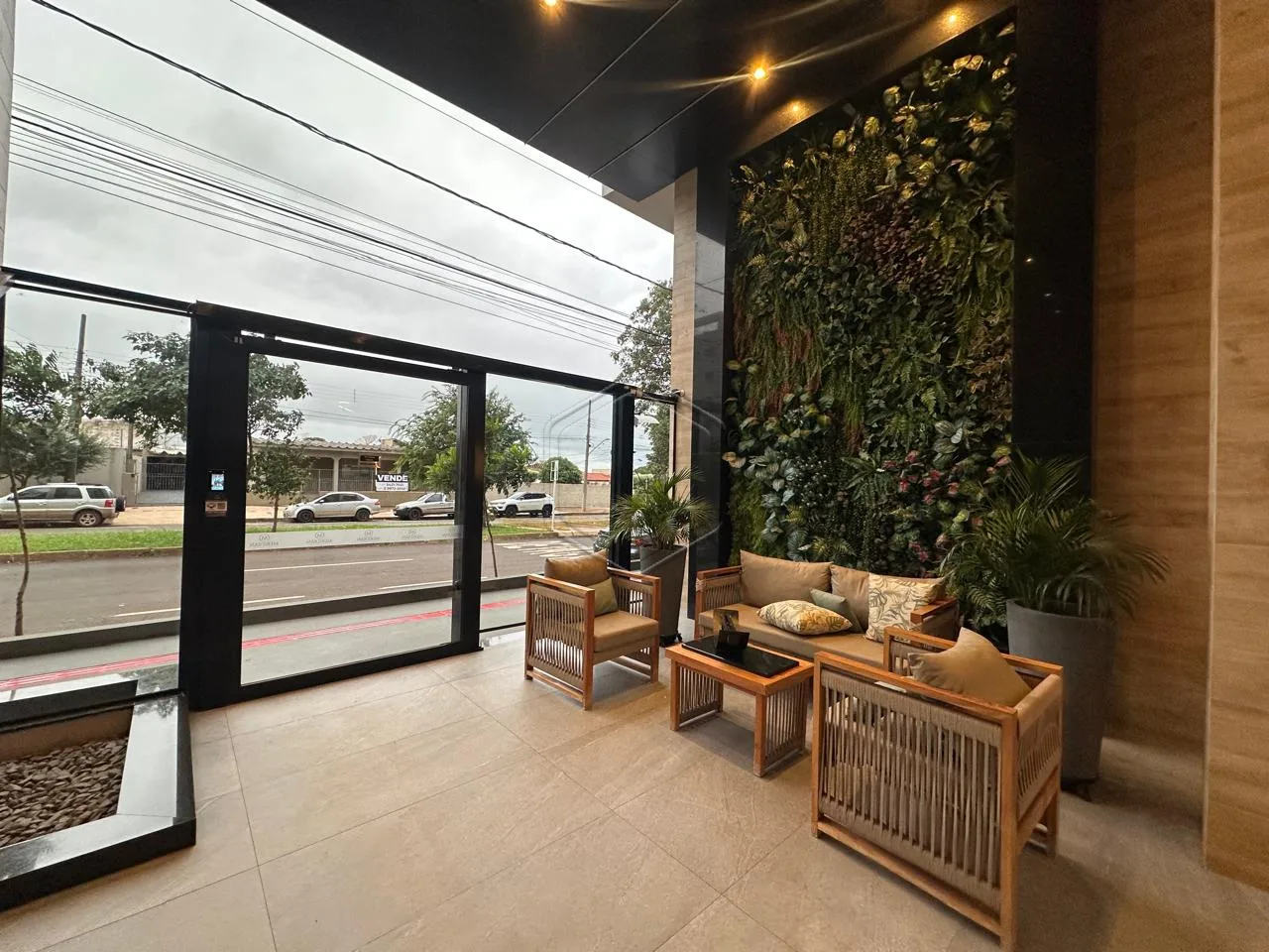Alugar Apartamento / Luxo em Condom&iacute;nio em Dourados R$ 3.700,00 - Foto 2