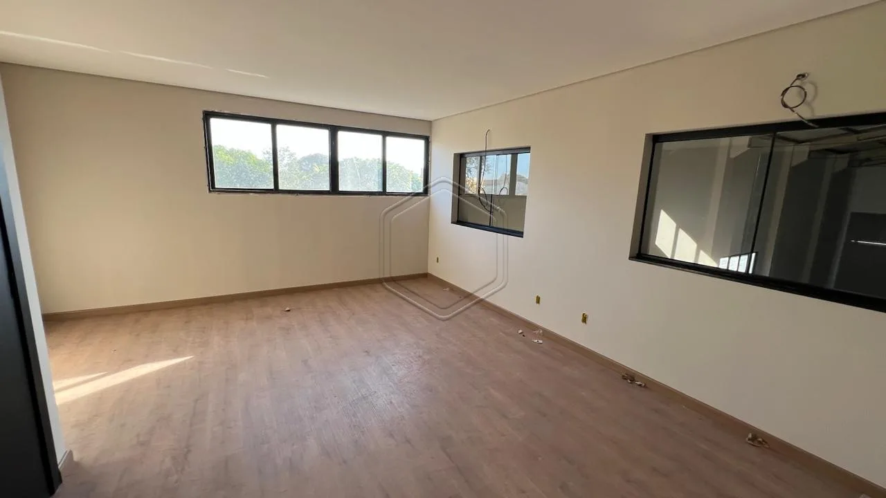 Alugar Comercial / Sal&atilde;o em Dourados R$ 13.000,00 - Foto 4