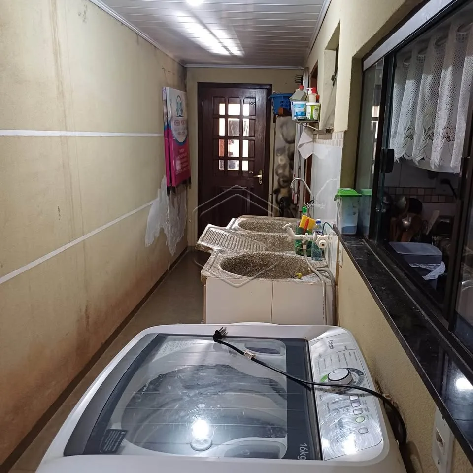 Comprar Casa Residencial / Padr&atilde;o em Dourados R$ 470.000,00 - Foto 14