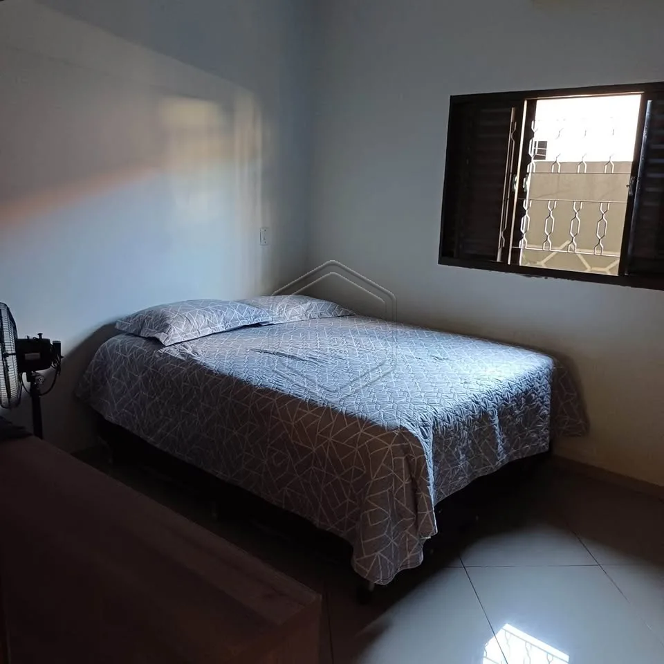 Comprar Casa Residencial / Padr&atilde;o em Dourados R$ 470.000,00 - Foto 10