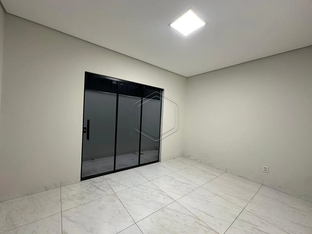 Alugar Comercial / Sala em Dourados R$ 1.100,00 - Foto 5