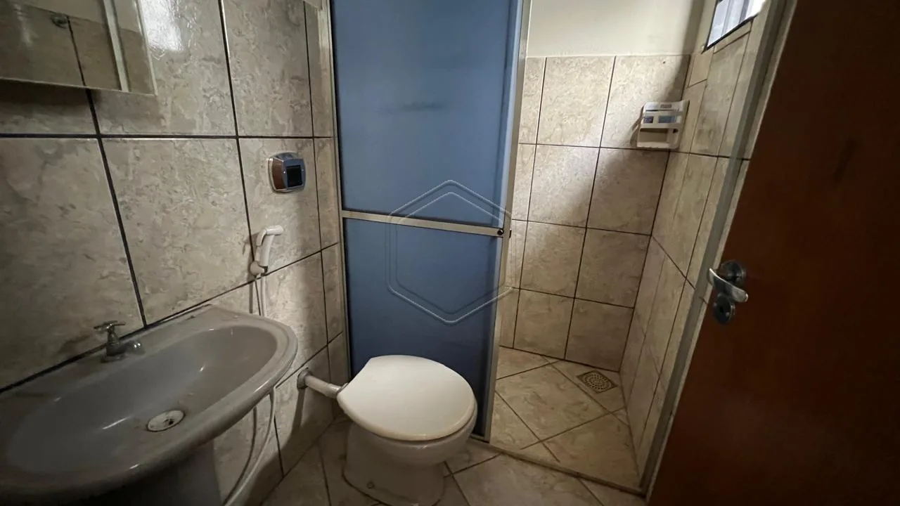 Alugar Casa Residencial / Padr&atilde;o em Dourados R$ 900,00 - Foto 6