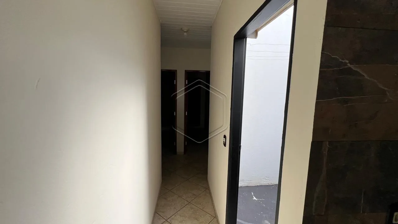 Alugar Casa Residencial / Padr&atilde;o em Dourados R$ 900,00 - Foto 4