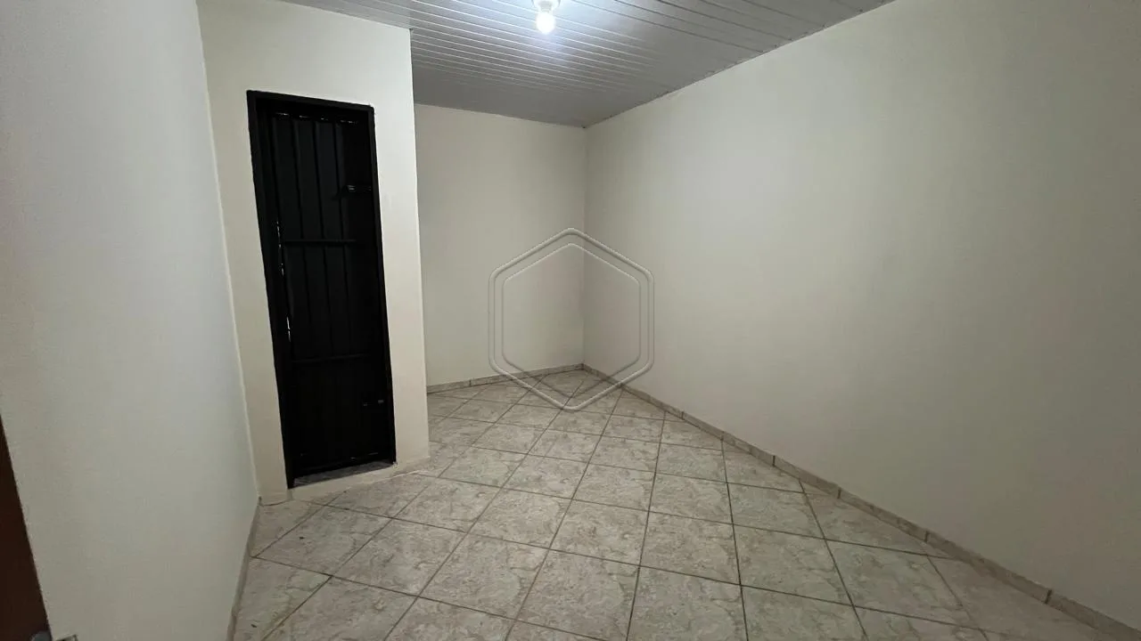 Alugar Casa Residencial / Padr&atilde;o em Dourados R$ 900,00 - Foto 7