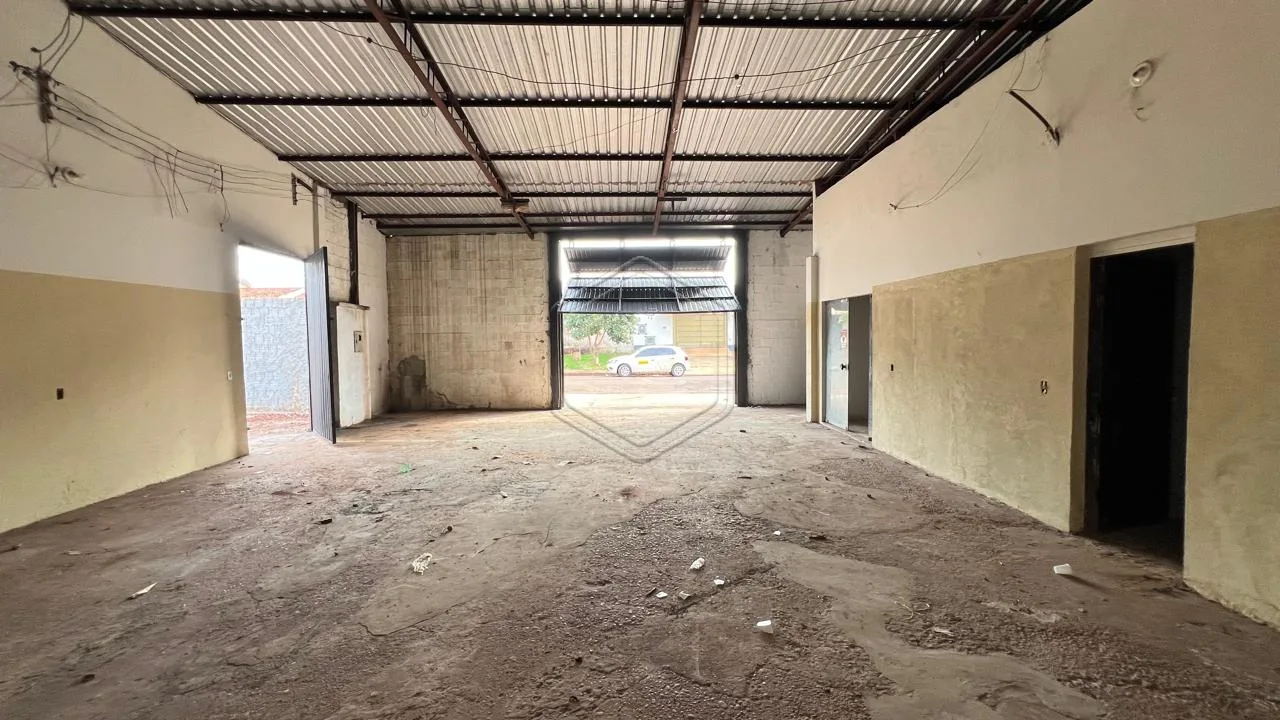 Alugar Comercial / Sal&atilde;o em Dourados R$ 2.800,00 - Foto 2