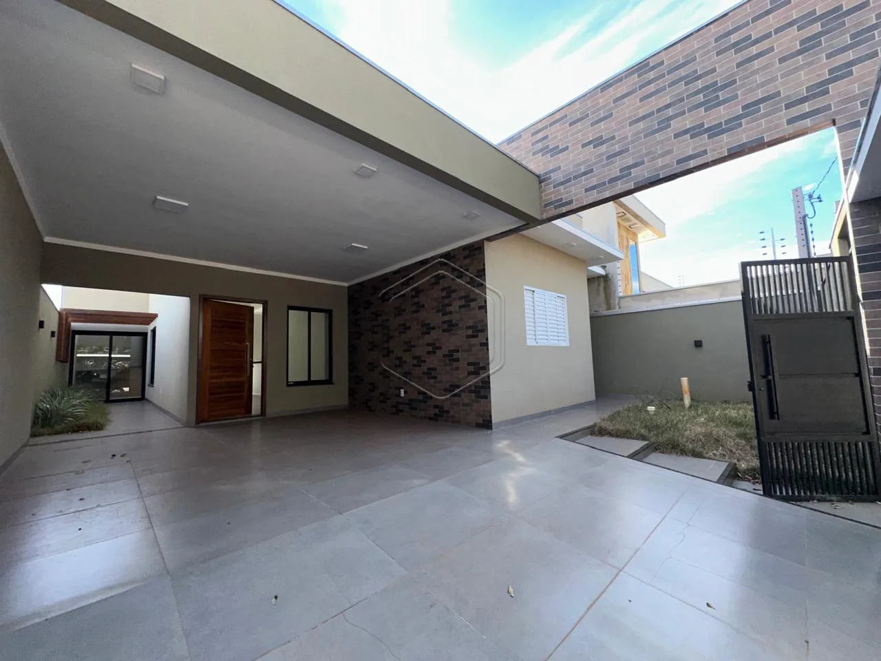 Alugar Casa Residencial / Padr&atilde;o em Dourados R$ 3.000,00 - Foto 2