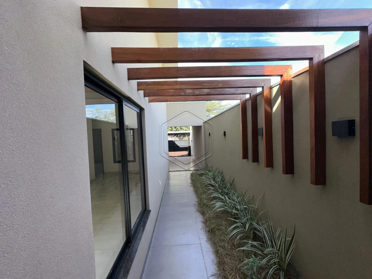 Alugar Casa Residencial / Padr&atilde;o em Dourados R$ 3.000,00 - Foto 15
