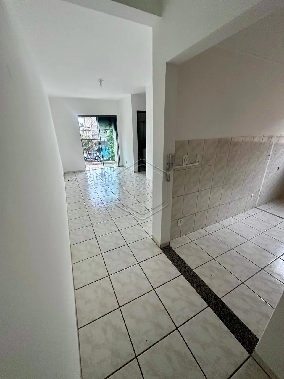 Comprar Apartamento / Padr&atilde;o em Condom&iacute;nio em Dourados R$ 290.000,00 - Foto 3