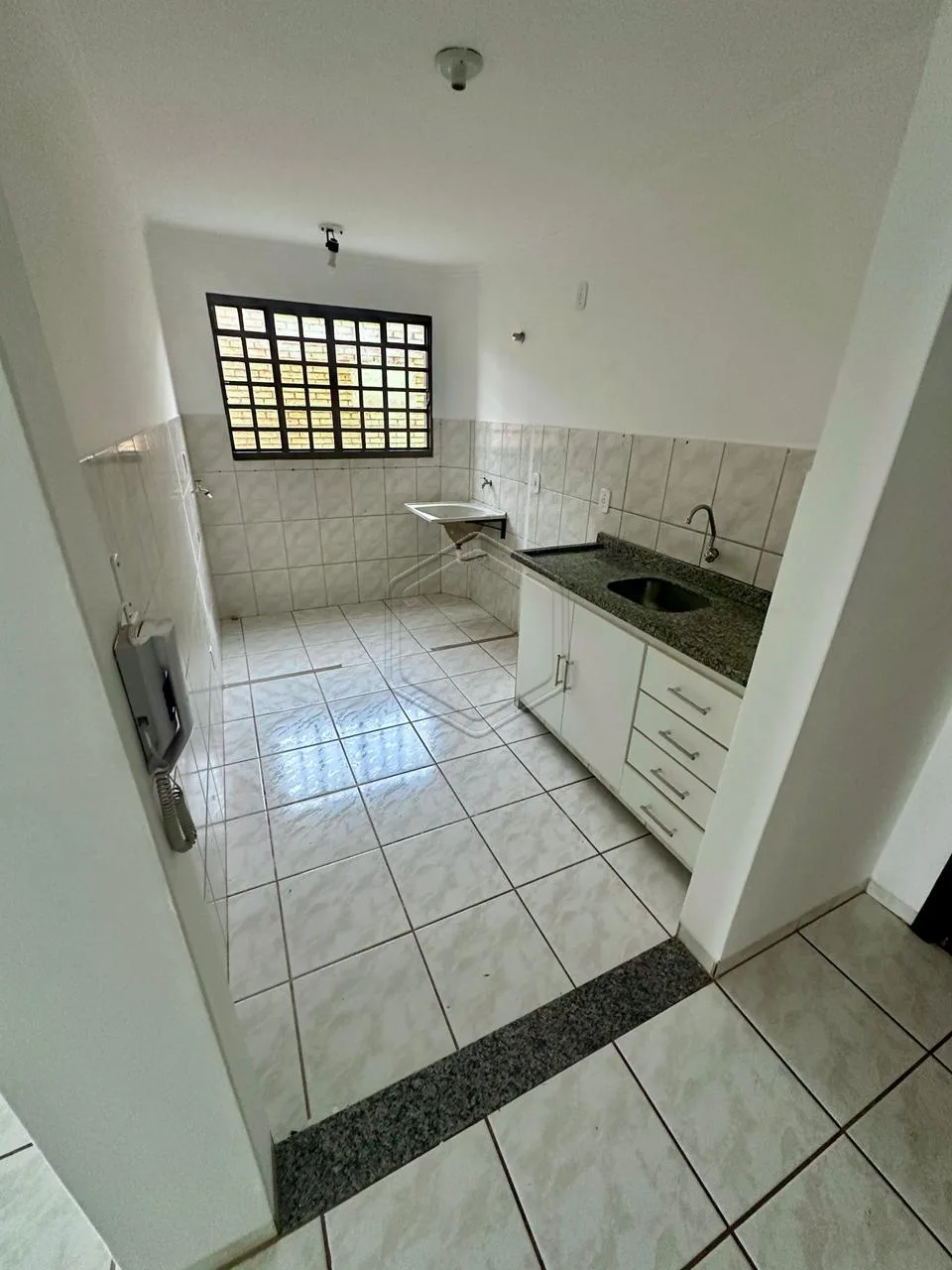 Comprar Apartamento / Padr&atilde;o em Condom&iacute;nio em Dourados R$ 290.000,00 - Foto 4