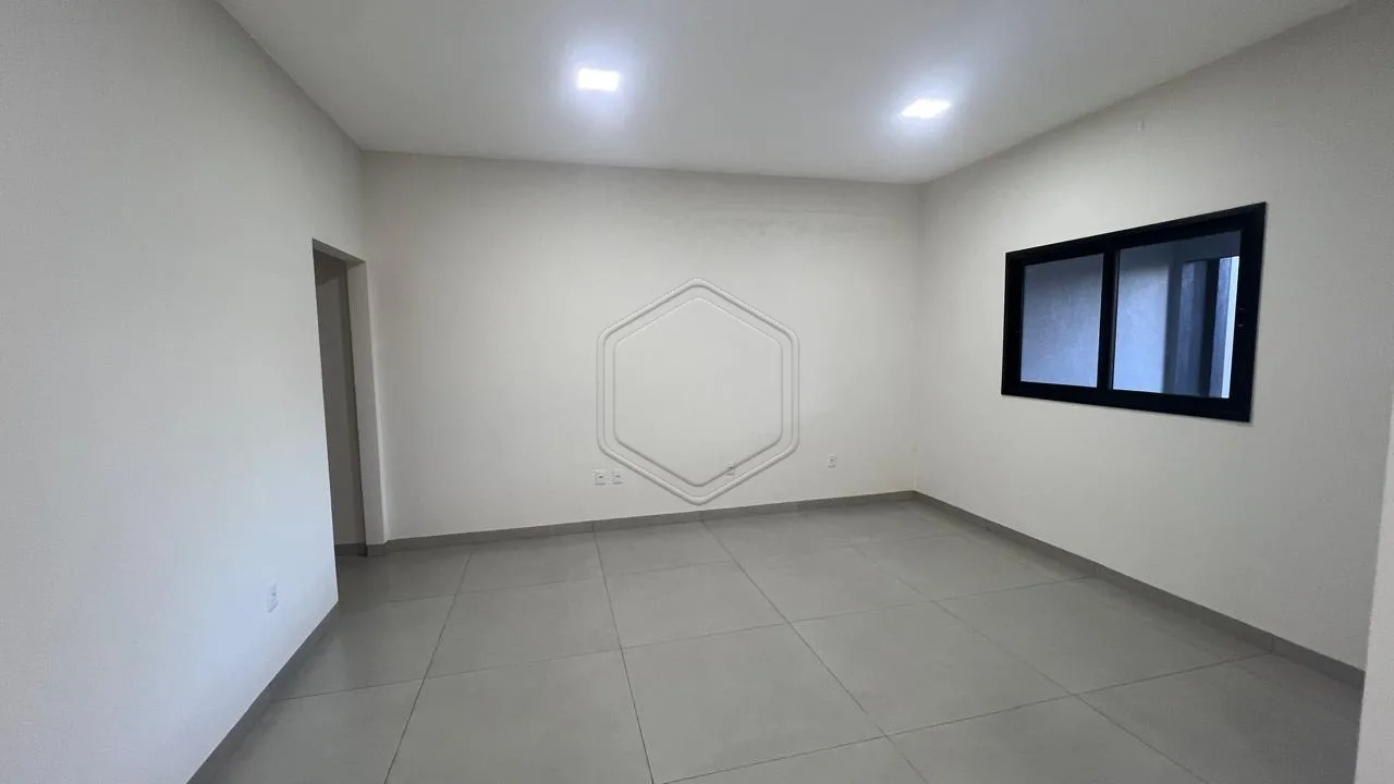 Alugar Casa Residencial / Padr&atilde;o em Dourados R$ 2.500,00 - Foto 3