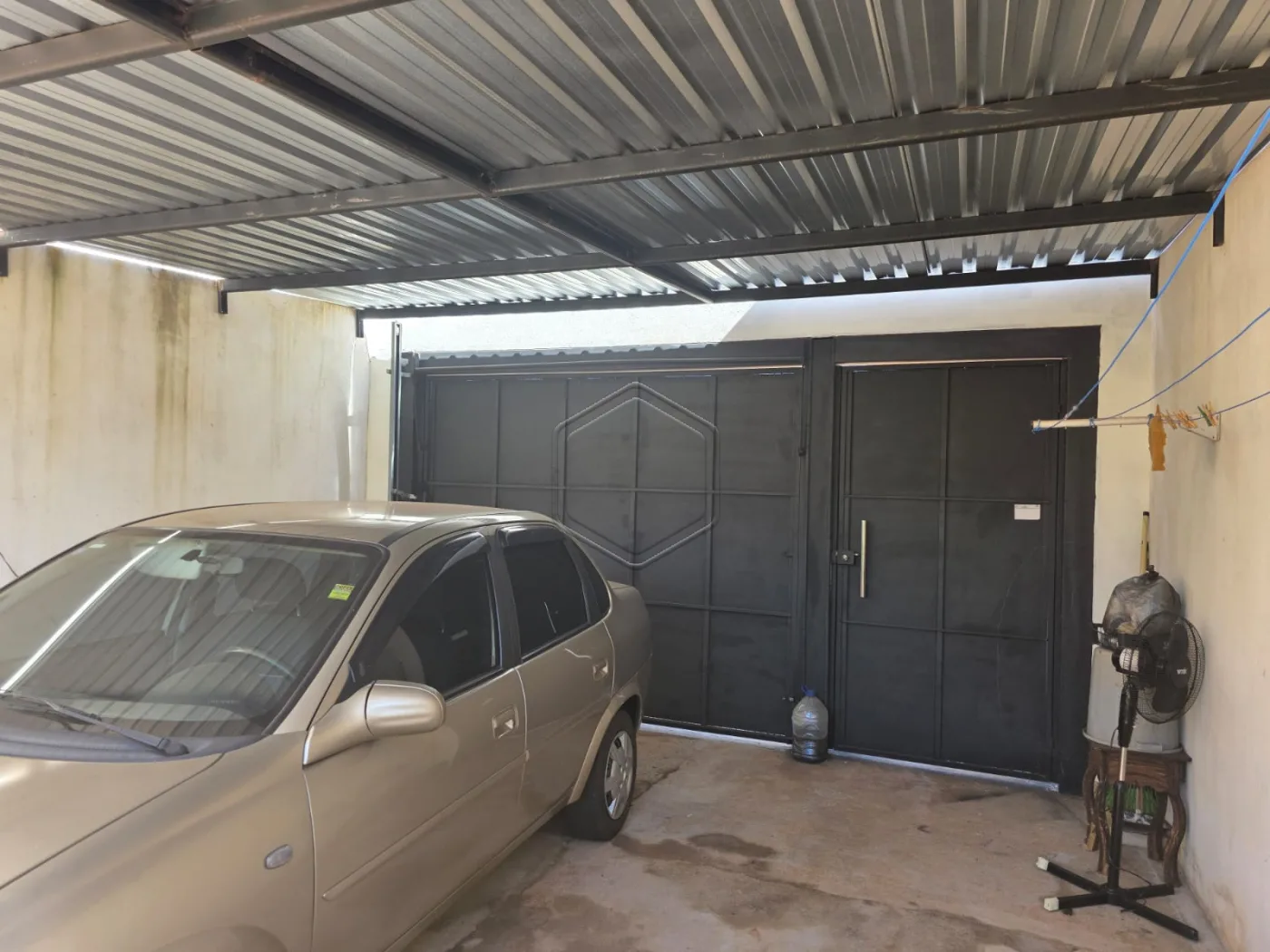 Comprar Casa Residencial / Padr&atilde;o em Dourados R$ 440.000,00 - Foto 3