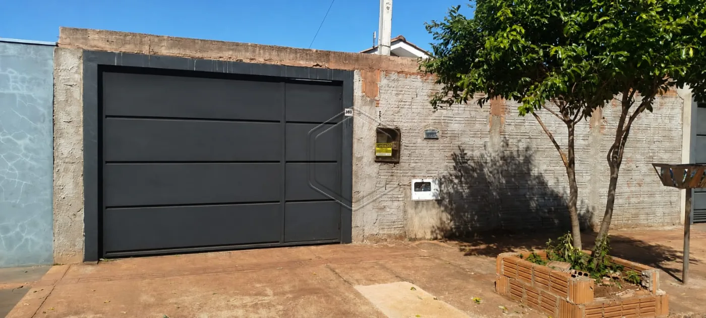 Comprar Casa Residencial / Padr&atilde;o em Dourados R$ 200.000,00 - Foto 1