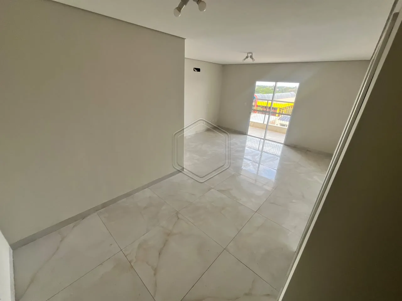 Alugar Apartamento / Padr&atilde;o em Condom&iacute;nio em Dourados R$ 2.300,00 - Foto 4